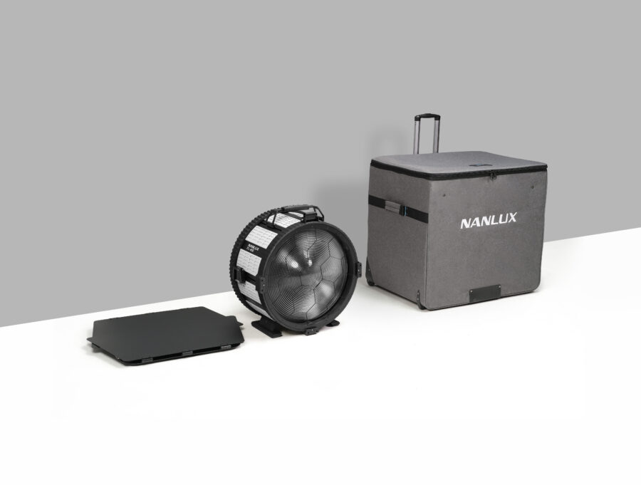 lente Fresnel motorizada FL-45E